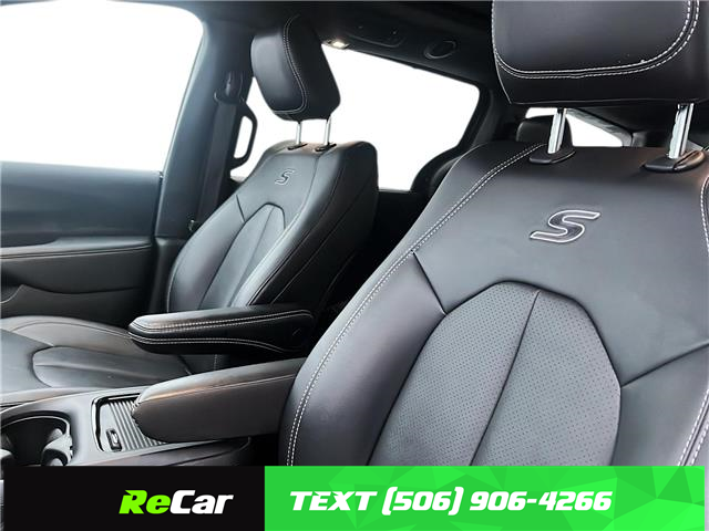 2024 Chrysler Pacifica Touring-L