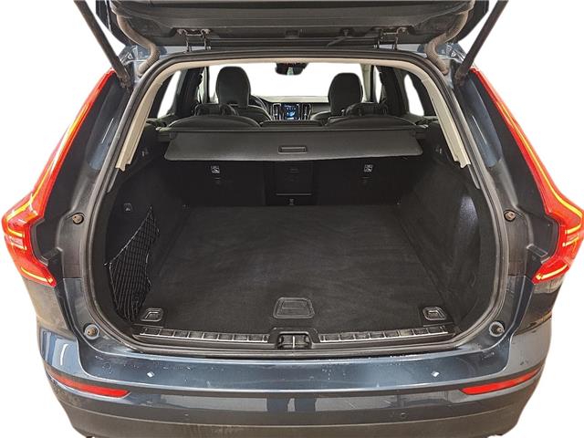 2020 Volvo XC60 T6 Momentum