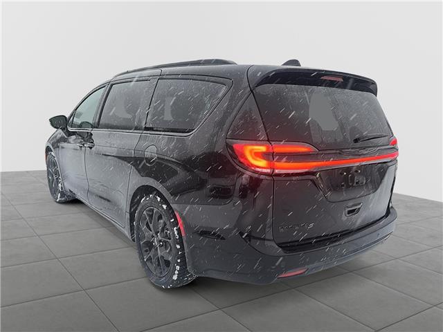 2024 Chrysler Pacifica Touring-L