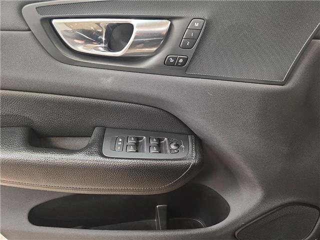 2020 Volvo XC60 T6 Momentum