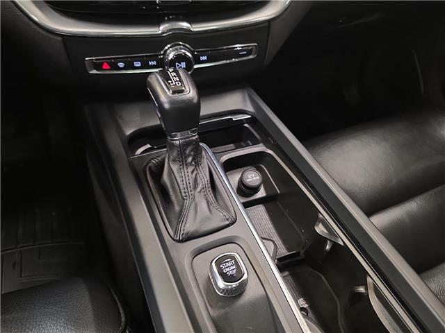 2020 Volvo XC60 T6 Momentum