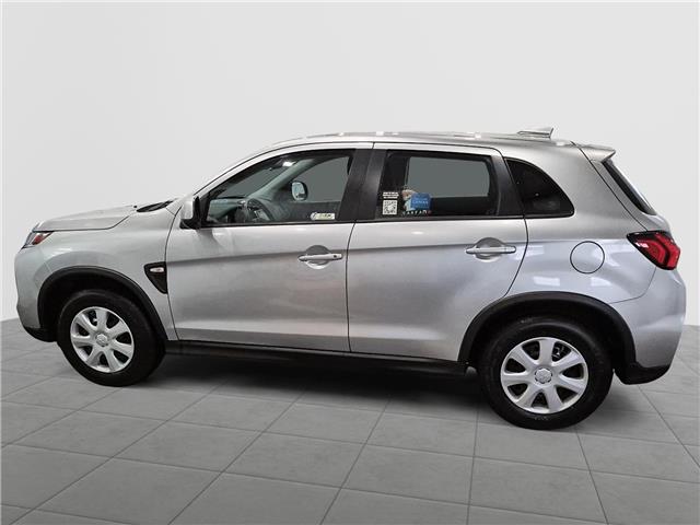 2023 Mitsubishi RVR ES