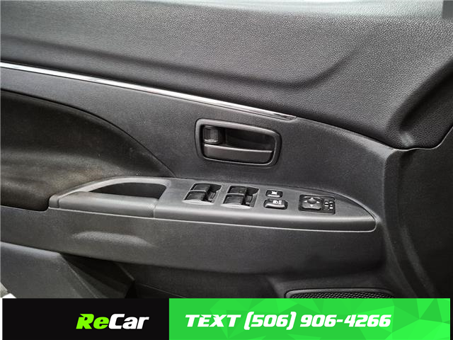 2023 Mitsubishi RVR ES