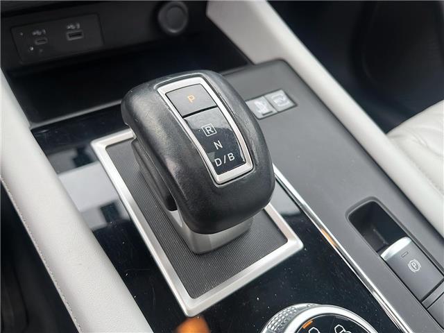 2023 Mitsubishi Outlander Plug-In Hybrid SEL