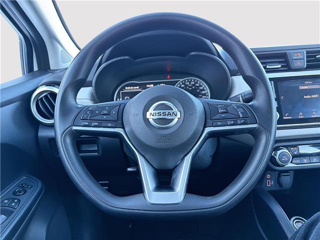 2022 Nissan Versa SV