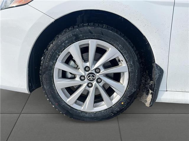 2024 Toyota Camry Hybrid LE