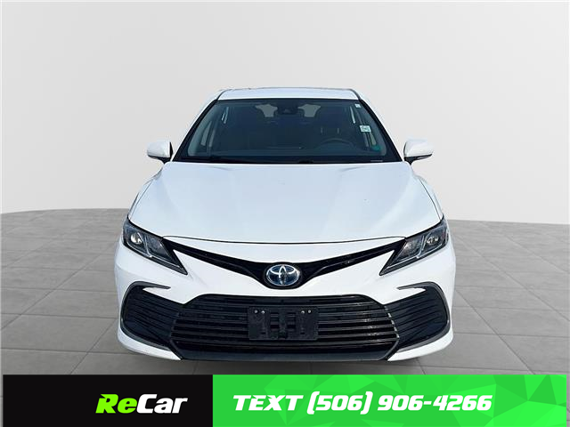 2024 Toyota Camry Hybrid LE