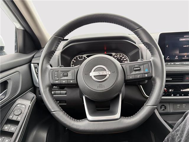 2024 Nissan Rogue SV Moonroof