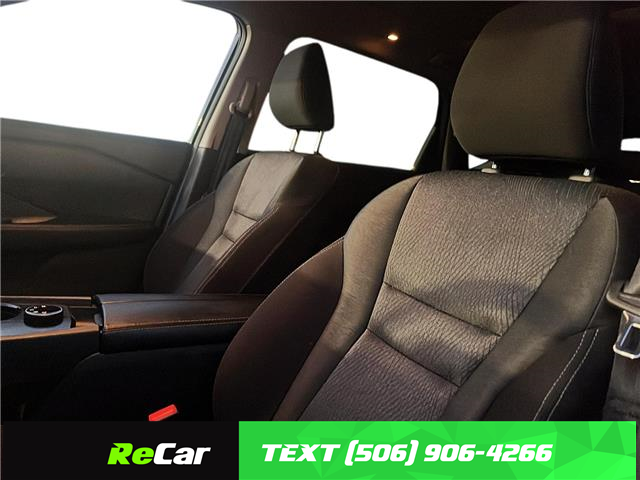 2024 Nissan Rogue SV Moonroof