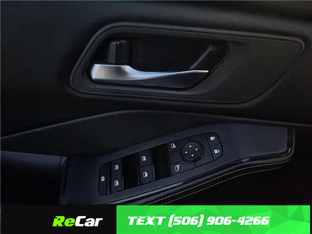 2024 Nissan Rogue SV Moonroof