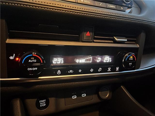 2024 Nissan Rogue SV Moonroof