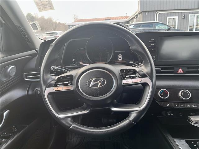 2023 Hyundai Elantra Preferred