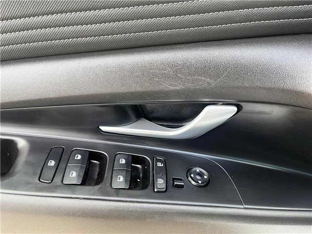 2023 Hyundai Elantra Preferred