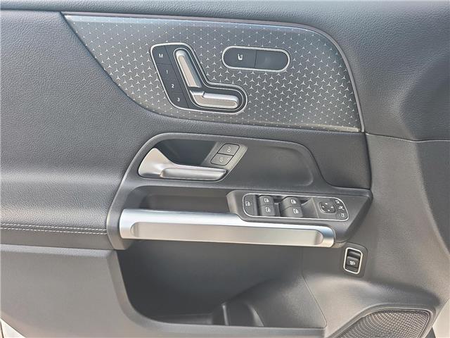 2024 Mercedes-Benz GLB 250 