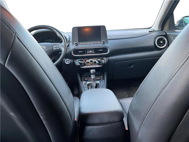 2022 Hyundai Kona 2.0L Preferred Sun & Leather Package