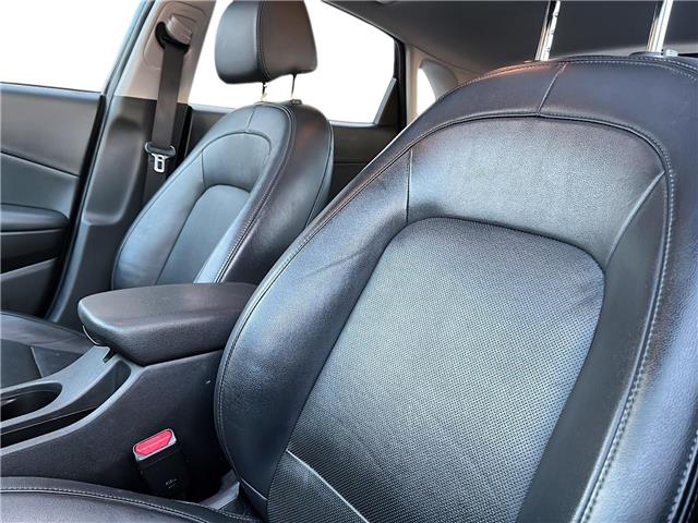 2022 Hyundai Kona 2.0L Preferred Sun & Leather Package