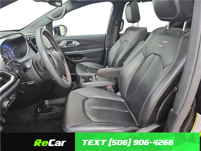 2024 Chrysler Pacifica Touring-L