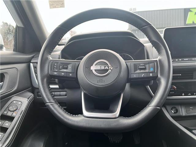 2024 Nissan Rogue SV Moonroof