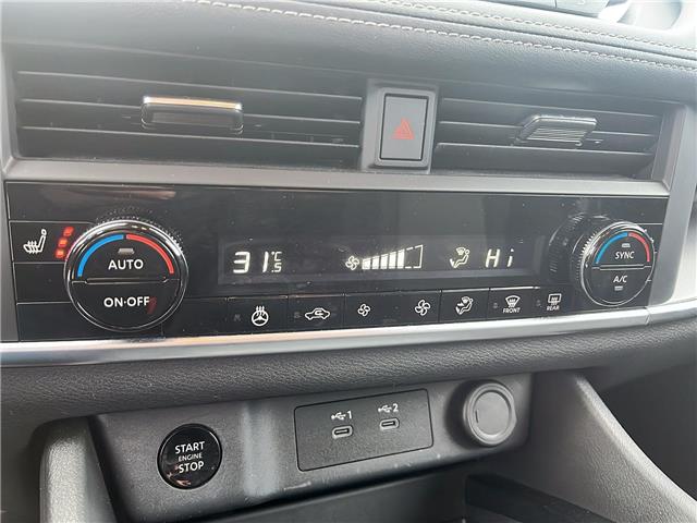 2024 Nissan Rogue SV Moonroof