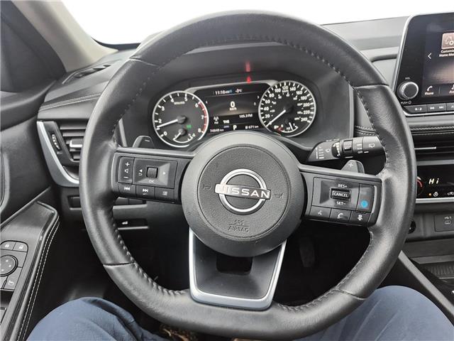 2024 Nissan Rogue SV Moonroof