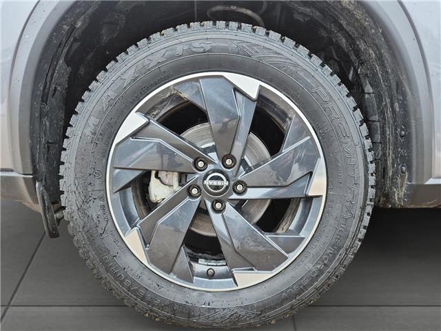 2024 Nissan Rogue SV Moonroof