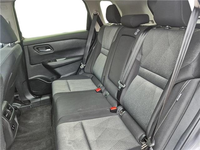 2024 Nissan Rogue SV Moonroof