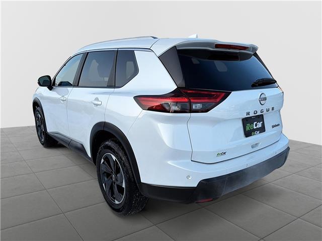 2024 Nissan Rogue SV Moonroof