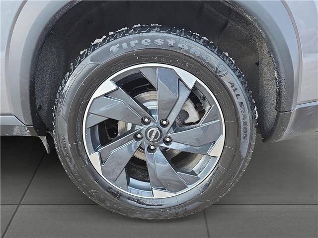 2024 Nissan Rogue SV Moonroof