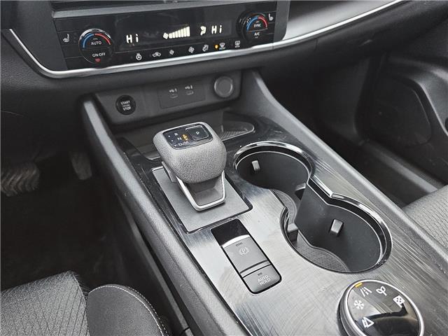 2024 Nissan Rogue SV Moonroof