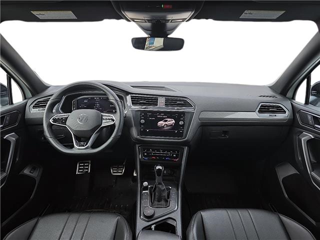 2024 Volkswagen Tiguan Comfortline R-Line Black Edition