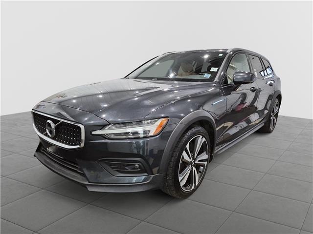 2019 Volvo V60 Cross Country T5 Momentum