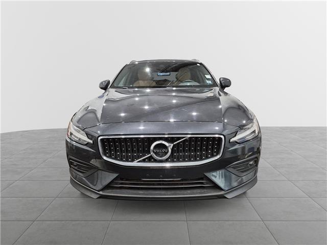 2019 Volvo V60 Cross Country T5 Momentum