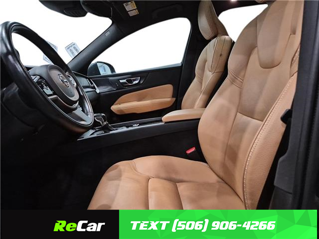 2019 Volvo V60 Cross Country T5 Momentum