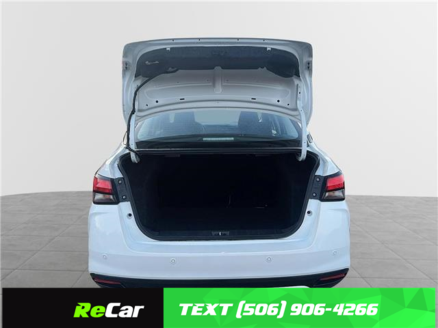 2024 Nissan Versa SR