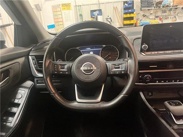 2024 Nissan Rogue SV Moonroof