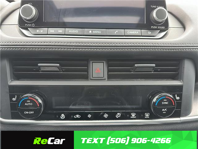 2024 Nissan Rogue SV Moonroof