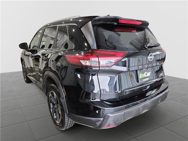 2025 Nissan Rogue SV Moonroof