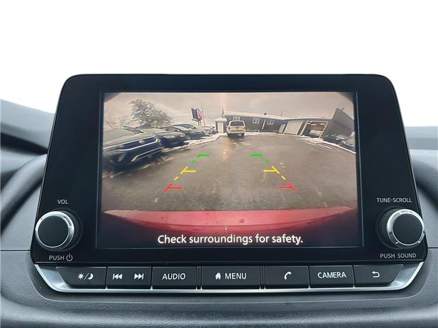 2024 Nissan Rogue SV Moonroof