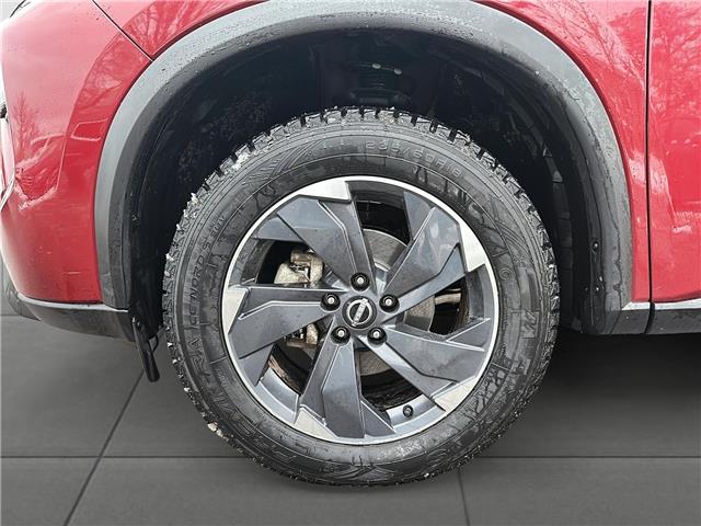 2024 Nissan Rogue SV Moonroof