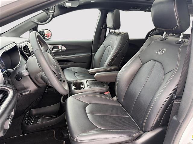 2024 Chrysler Pacifica Touring-L