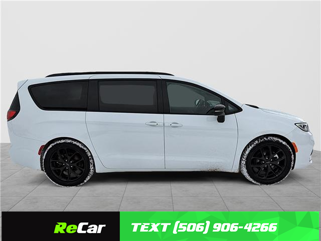 2024 Chrysler Pacifica Touring-L