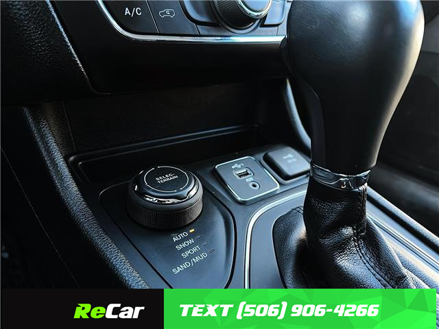 2022 Jeep Cherokee Sport