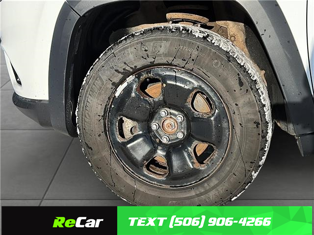 2022 Jeep Cherokee Sport