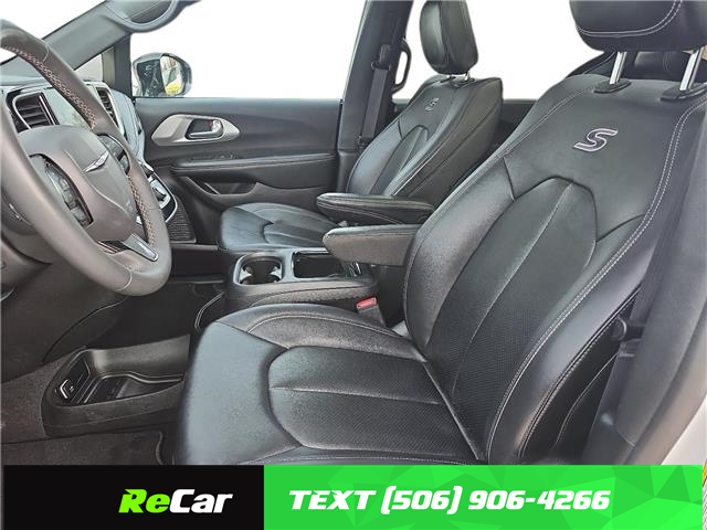 2024 Chrysler Pacifica Touring-L