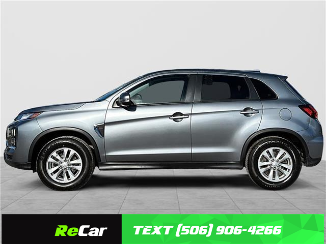 2023 Mitsubishi RVR SE