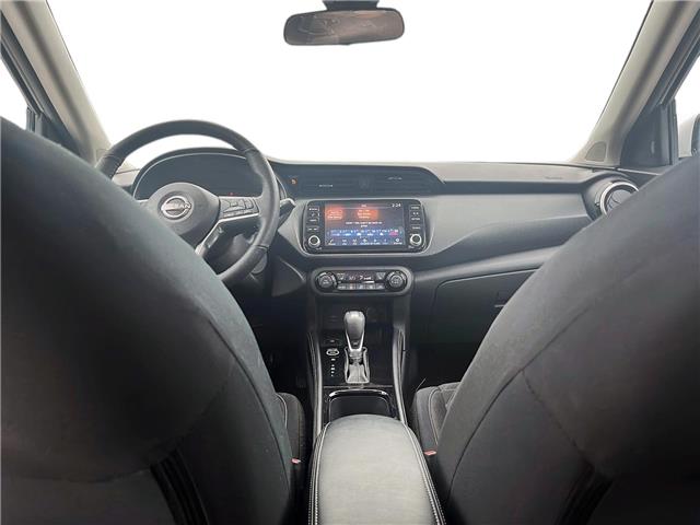 2025 Nissan Kicks Play SV