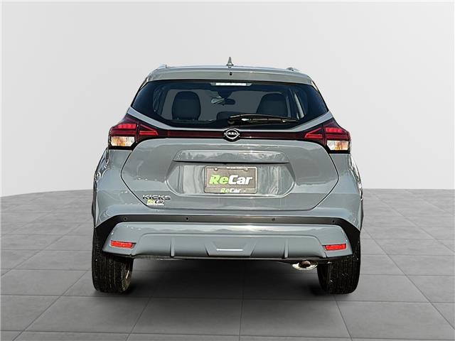 2025 Nissan Kicks Play SV