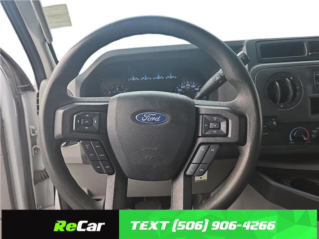 2022 Ford E-450 Cutaway 