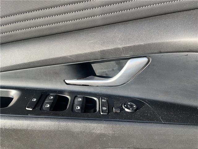 2023 Hyundai Elantra Preferred w/Tech Package