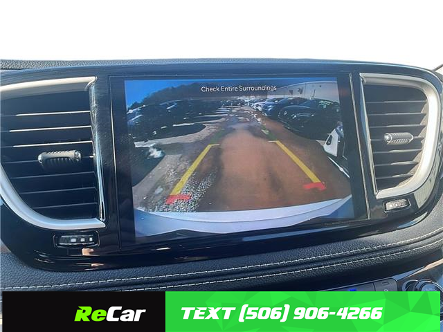 2023 Chrysler Pacifica Touring-L